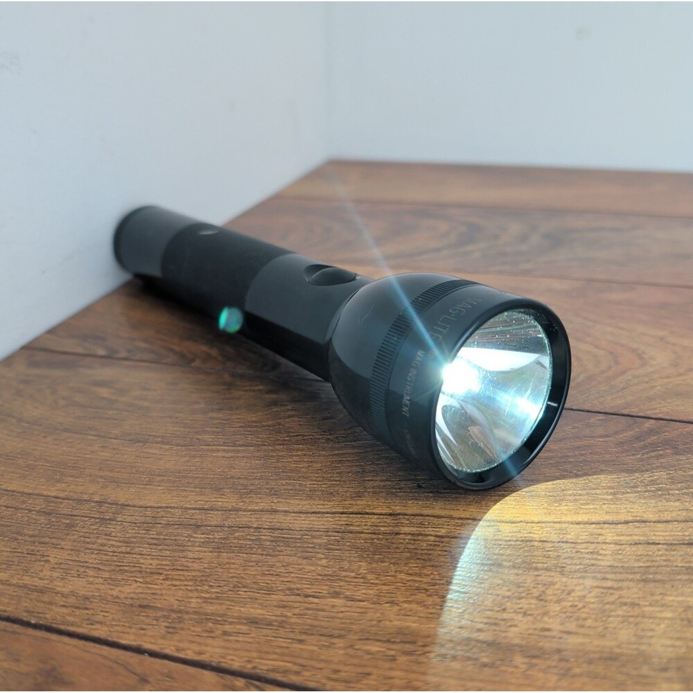 MagLite Flashlight 10" Black 2D Cell Mag Lite Made In USA Tested Works